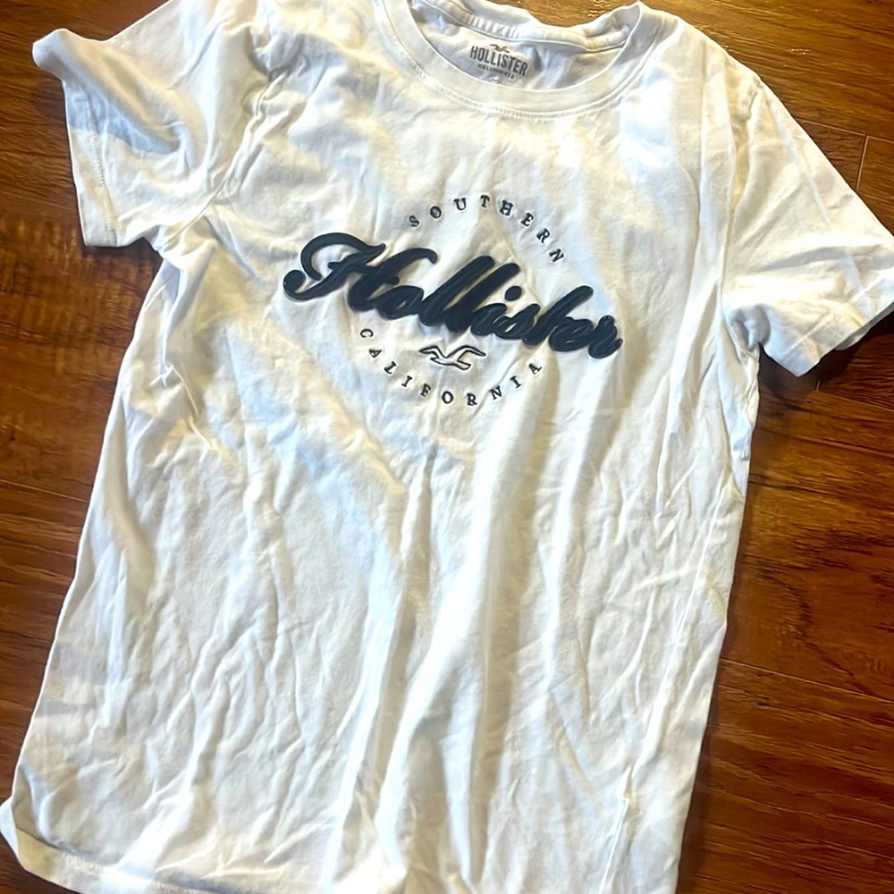 Holister Shirt Size XS Shirt ft and comfy .